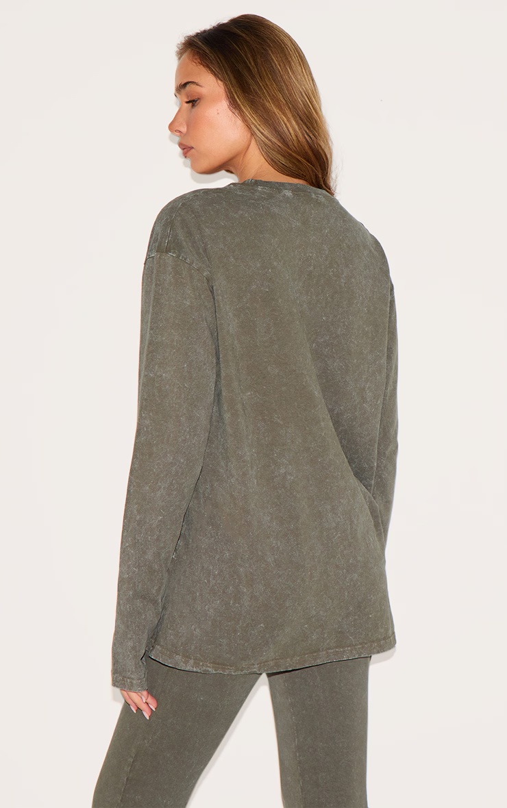 PRETTYLITTLETHING Olive Embossed Logo Washed Long Sleeve T-shirt 2 PRETTYLITTLETHING Olive Embossed Logo Washed Long Sleeve T-shirt
