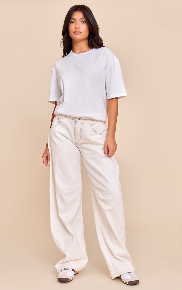 White Health Club Graphic Oversized T-shirt 6 White Health Club Graphic Oversized T-shirt