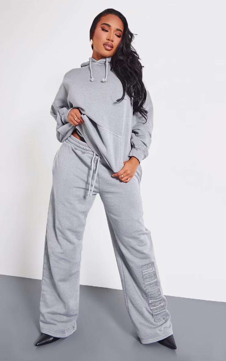 PRETTYLITTLETHING Shape Grey Joggers